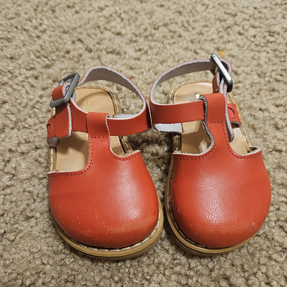 Freshly Picked Clogs, Size 3, Red